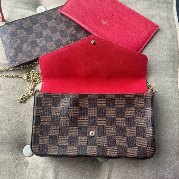 Louis Vuitton Felice Pochette - Picture 4 of 8